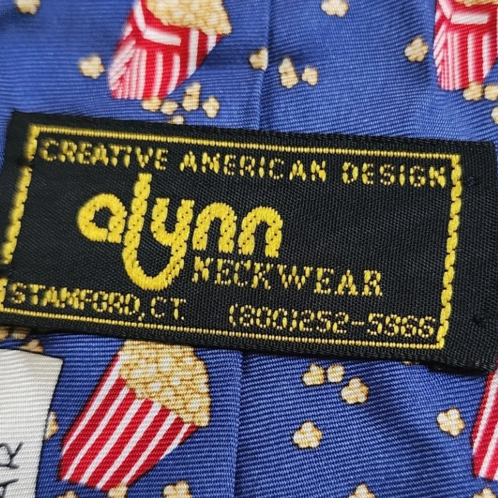 ALYNN NECKWEAR Blue Popcorn Patterned 100% Silk Tie